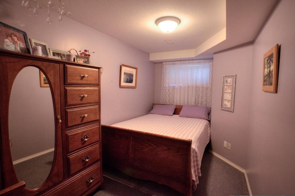 Hummingbird Bed And Breakfast Clearwater Room photo